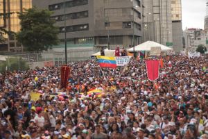 Por Jesús: Venezolanos se reúnen para marchar este 12 de octubre