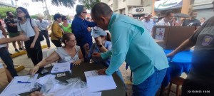 EN FOTOS: jefe del comando de campaña de María Corina en Zulia ejerció su derecho al voto