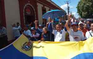 Docentes de Barinas otra vez en la calle: Exigen reanudar discusiones del contrato colectivo