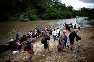 Cifra de migrantes que cruzaron el Darién equivale a 11% de la población de Panamá