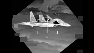 EEUU denunció nueva maniobra peligrosa de un avión J11 chino que casi choca con un B-52 (VIDEO)