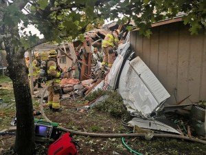VIDEO captura la caída de un avión sobre una casa de Oregón: dos personas perdieron la vida