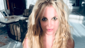 Britney Spears explica por qué comparte videos y fotos “incómodos”