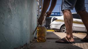Contrabando de gasolina, minería ilegal y extorsión: las actividades ilícitas ganan terreno en la economía venezolana