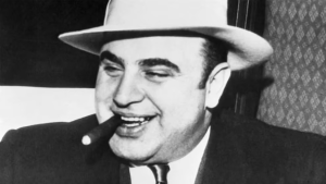 Ascenso y caída de Al Capone, el hombre que llegó a la cima de la mafia y terminó preso por evadir impuestos