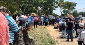 Habitantes de bastiones del chavismo en San Félix se manifestaron votando en la Primaria