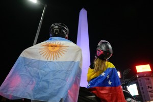 Venezolanos en Argentina celebraron el triunfo de Javier Milei (Imágenes)