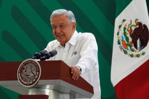 López Obrador criticó a los expresidentes mexicanos Fox y Calderón por apoyar a Milei