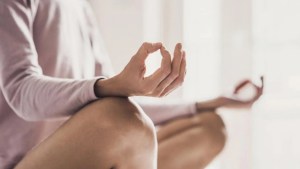 ¿Qué beneficios tiene practicar la meditación?