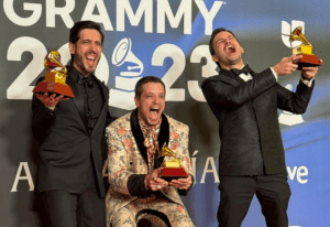 Lasso ganó su primer Grammy Latino gracias a su éxito “Ojos marrones” (Video)