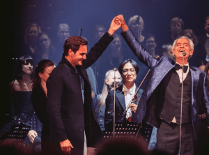 Roger Federer subió al escenario durante un concierto de Andrea Bocelli y rompió en llanto (Video)