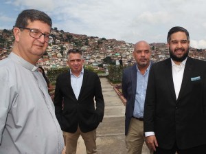 “Nicolasito” se lanzó un paseíto por la Ucab y sostuvo un encuentro con el rector Arturo Peraza (FOTOS)