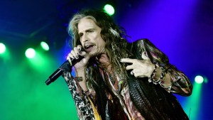 La estrella de Aerosmith, Steven Tyler, enfrenta nueva demanda por agresión sexual
