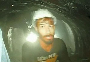 Comparten el primer VIDEO de los obreros indios atrapados en un túnel desde hace 10 días