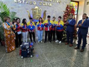 Discipline and passion, the key to win the Robotics World Cup in Singapore for the young Venezuelan team from Zulia State