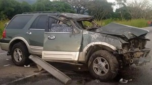 Fallecen tres monjas en accidente en la Autopista Regional del Centro