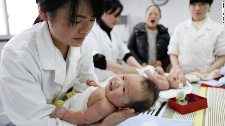 Expertos chinos prevén que número de nacimientos caerá en 2023 por séptimo año consecutivo