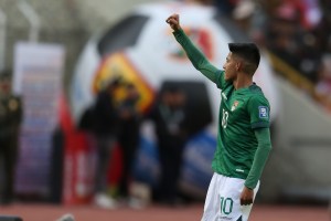 Bolivia logró su primer triunfo tras mandar a Perú al sótano de la tabla