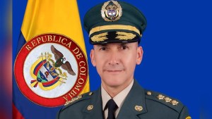 Abren investigación disciplinaria a comandante del Ejército colombiano por seguimiento a profesor