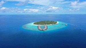 Un multimillonario ofrece 180.000 euros al año por vivir y cuidar su paradisíaca isla privada (VIDEO)