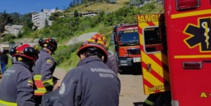 Al menos 19 heridos al volcarse un autobús en el sur de Quito en Ecuador