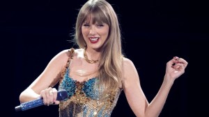 Fanáticas de Taylor Swift piden a los precandidatos un concierto en Uruguay