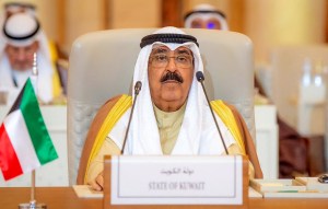 El príncipe heredero Mishaal al Ahmed nombrado nuevo emir de Kuwait a los 83 años