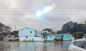 VIDEO: La impactante bola de fuego que causó terror en medio de una tormenta en Florida