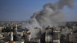 Israel ataca desde el aire objetivos de Hezbolá en respuesta a ataques desde Líbano