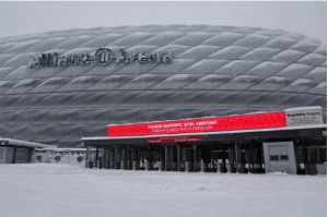 Las impactantes IMÁGENES de la nevada que suspendió el partido del Bayern Munich