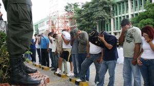 Al menos 216 detenidos dejó operativo contra el Clan del Golfo en Colombia