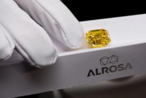 El G7 introducirá en enero un veto a las importaciones de diamantes rusos