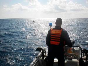 La Armada colombiana rescata a dos dominicanos que estaban a la deriva en La Guajira (Video)