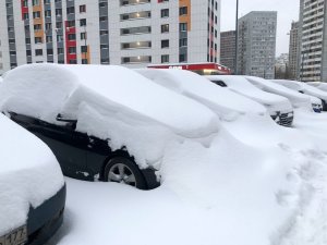 EN IMÁGENES: nevada récord cubre a Moscú con un manto de medio metro de nieve