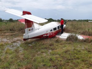 Accidente de avión en el este de Colombia deja un niño desaparecido