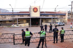 Al menos 10 muertos durante operación militar en la mayor cárcel de Paraguay