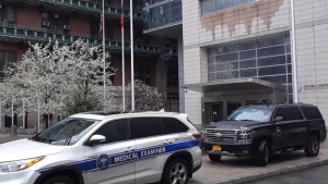 Escándalo escalofriante por cientos de exámenes forenses posiblemente errados en Nueva York