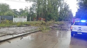 Declaran estado de emergencia y duelo en Buenos Aires por la fuerte tormenta que golpeó la provincia