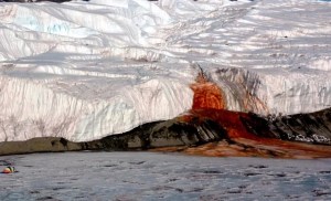 Uno de los lugares más misteriosos de la Tierra: unas cascadas de “sangre” en mitad de la Antártida