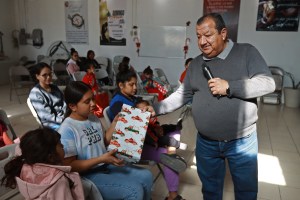 Migrantes varados, incluidos venezolanos, vivieron la Navidad apoyados por albergues en México