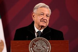 Desmienten que López Obrador haya estado presente en funeral de la madre de “El Chapo” Guzmán