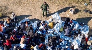¿Cómo es la nueva ley de Texas que penaliza la entrada irregular de migrantes al estado?
