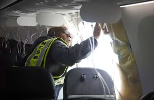 Boeing admitió su “error” con el avión de Alaska Airlines que perdió parte del fuselaje en pleno vuelo
