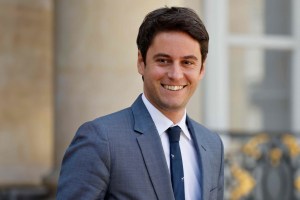 Gabriel Attal se convierte en el primer ministro más joven de Francia