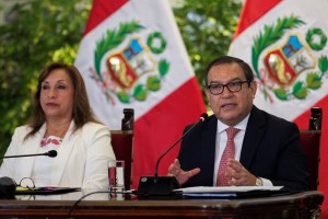 Primer ministro de Perú dimite tras escándalo por supuesto tráfico de influencias