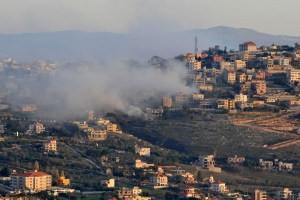 Muere un comandante de Hezbolá por un bombardeo israelí contra su vehículo en el Líbano