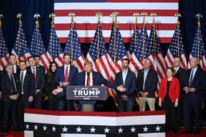 Republicanos matizaron palabras de Trump sobre el “baño de sangre” si pierde las elecciones