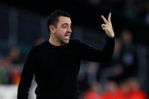 “Lo ha visto todo el mundo”: Xavi cuestionó la polémica victoria de Real Madrid ante Almería