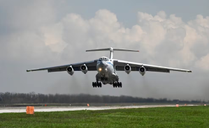 Rusia acusó a Ucrania de derribar un avión militar con 65 presos ucranianos a bordo