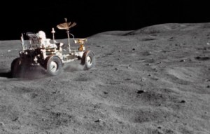 Estudian el polvo lunar para reducir su impacto en misiones y en la salud de los astronautas